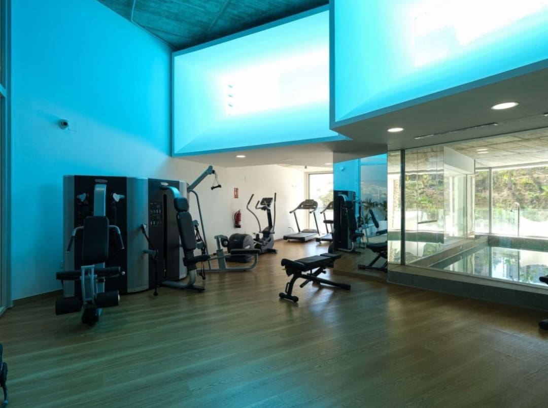3 camera da letto Appartamento sulla Spiaggia in vendita in Benalmadena con piscina - 1.055.000 € (Rif: 9986407)