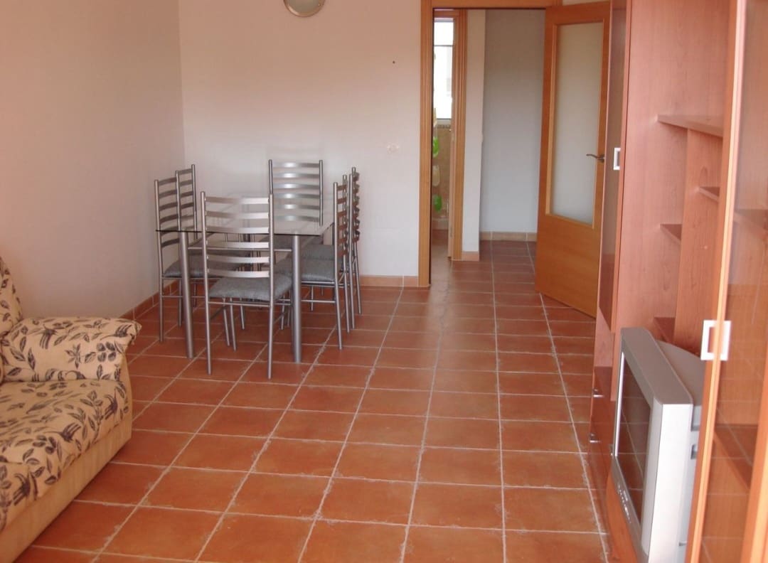 2 soverom Strandleiligheter til leie i Fuengirola med svømmebasseng garasje - € 1 300 (Ref: 9996628)