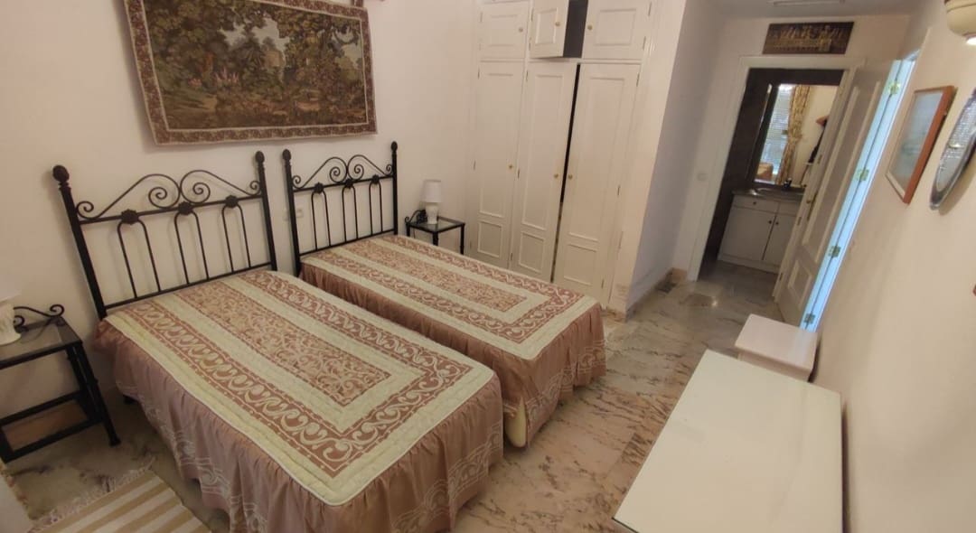 2 sypialnia Apartament przy plaży na sprzedaż w Mijas z basenem garażem - 435 000 € (Ref: 9996629)