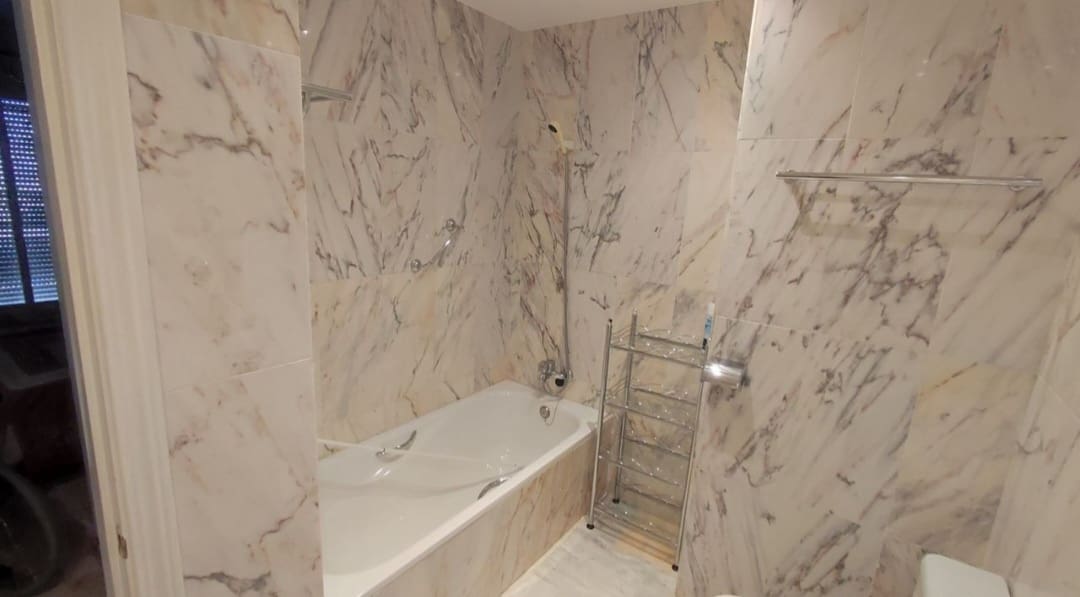 2 sypialnia Apartament przy plaży na sprzedaż w Mijas z basenem garażem - 435 000 € (Ref: 9996629)