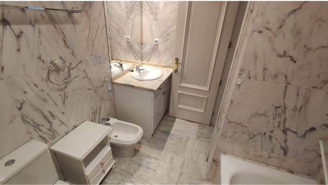 2 sypialnia Apartament przy plaży na sprzedaż w Mijas z basenem garażem - 435 000 € (Ref: 9996629)