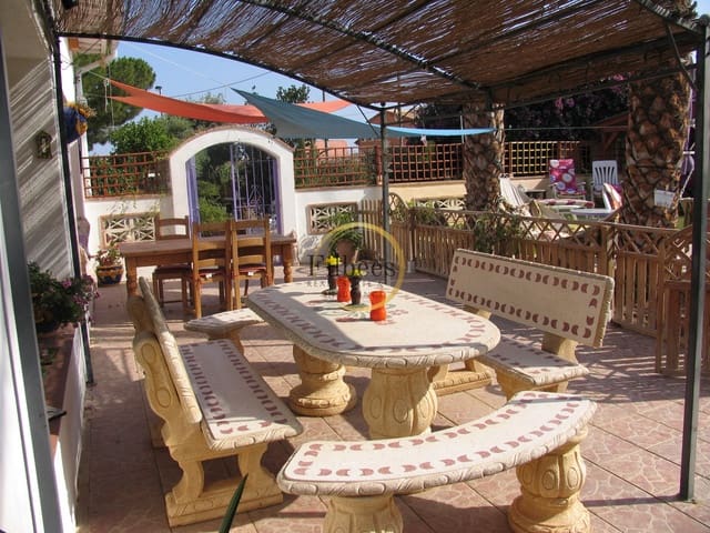 Chalet de 6 habitaciones en San Isidro, Cartagena en venta con piscina garaje - 520.000 € (Ref: 2764793)