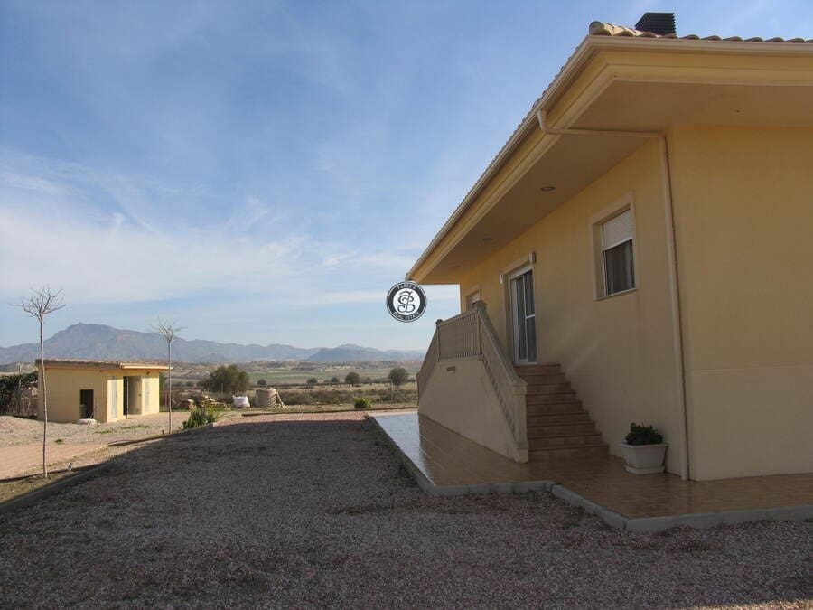 3 soveværelse Villa til salg i Leiva - € 450.000 (Ref: 4141061)