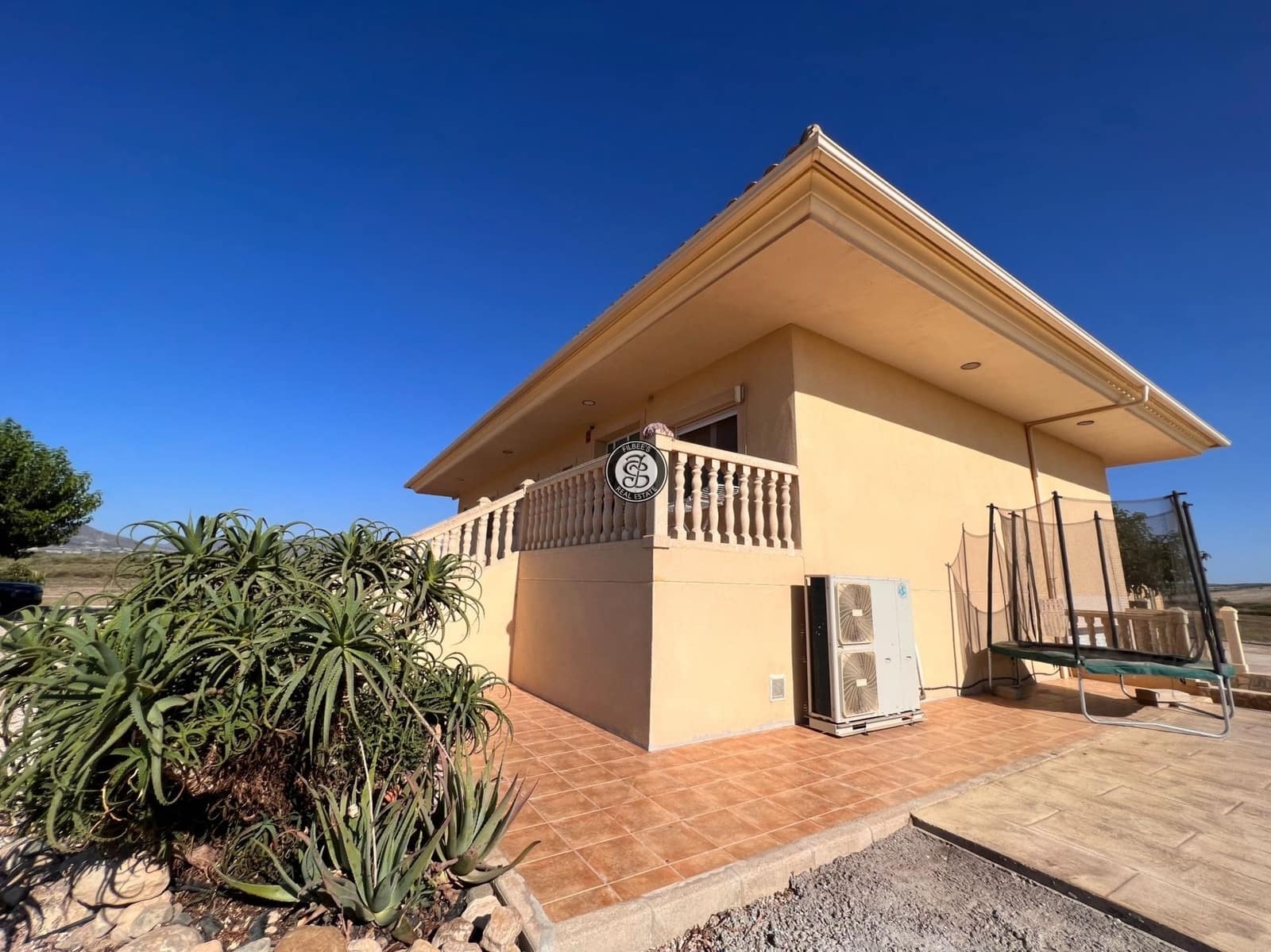 3 soveværelse Villa til salg i Leiva - € 450.000 (Ref: 4141061)