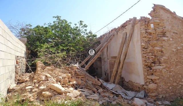 Villa til salg i Los Canovas, Fuente Alamo de Murcia - € 45.000 (Ref: 4141086)