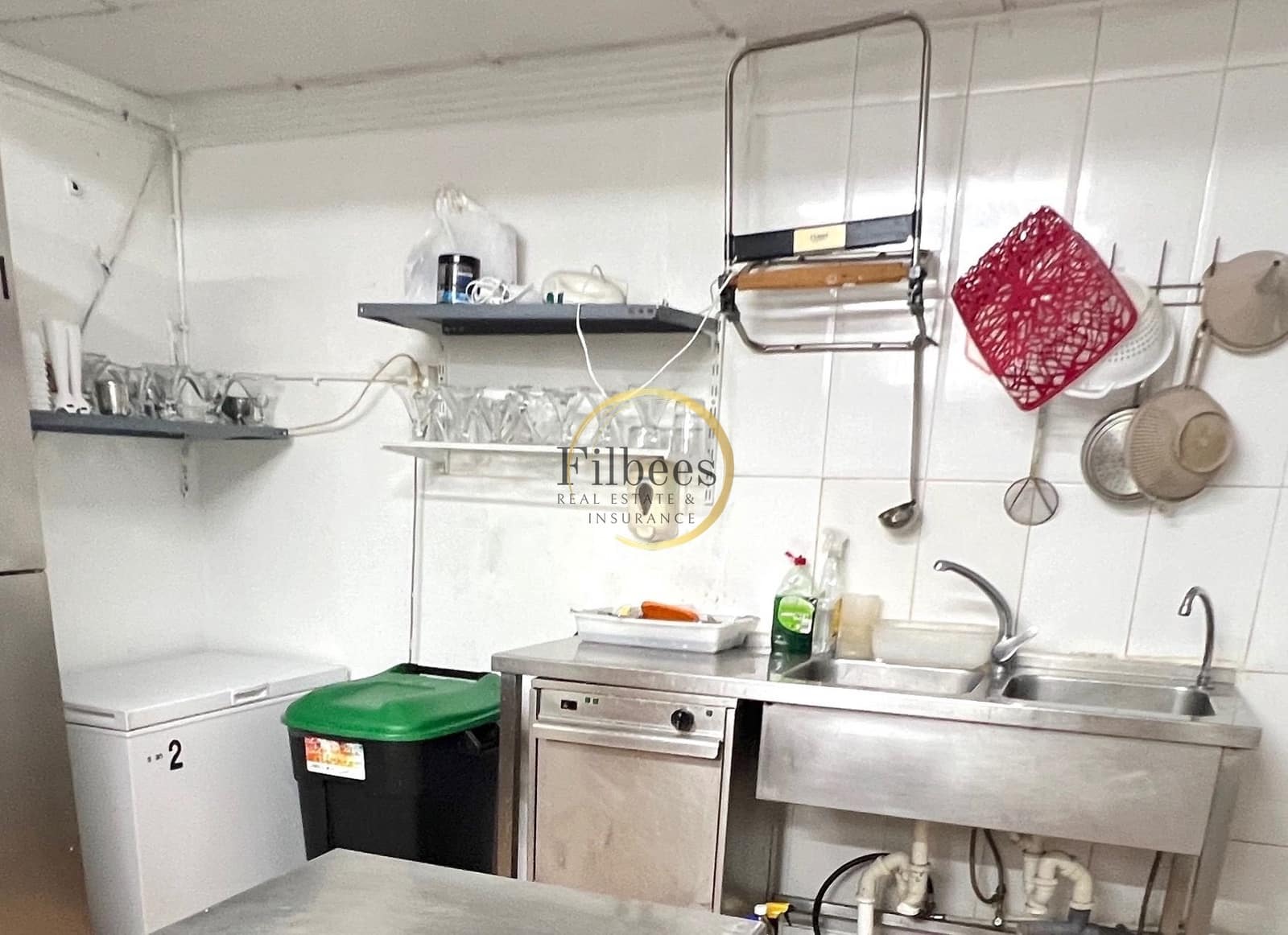 Kommersiell til salgs i Puerto de Mazarron - € 215 000 (Ref: 8681051)