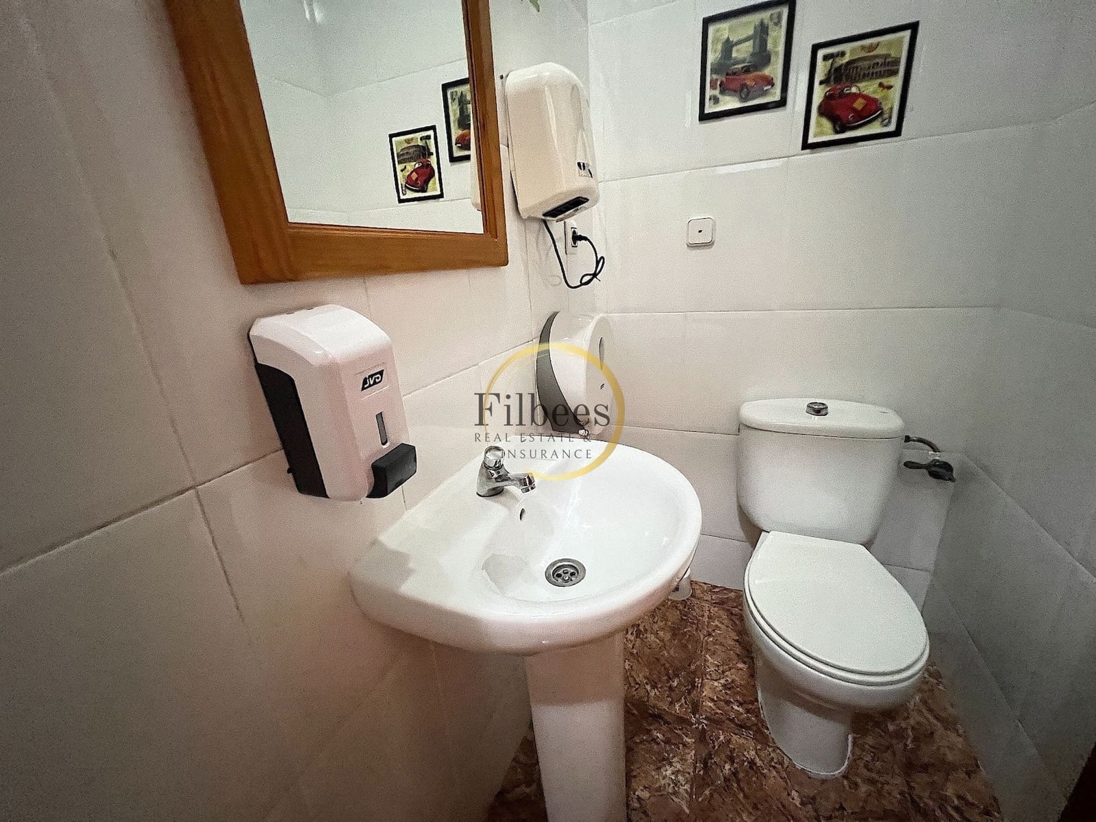 Kommersiell til salgs i Puerto de Mazarron - € 215 000 (Ref: 8681051)