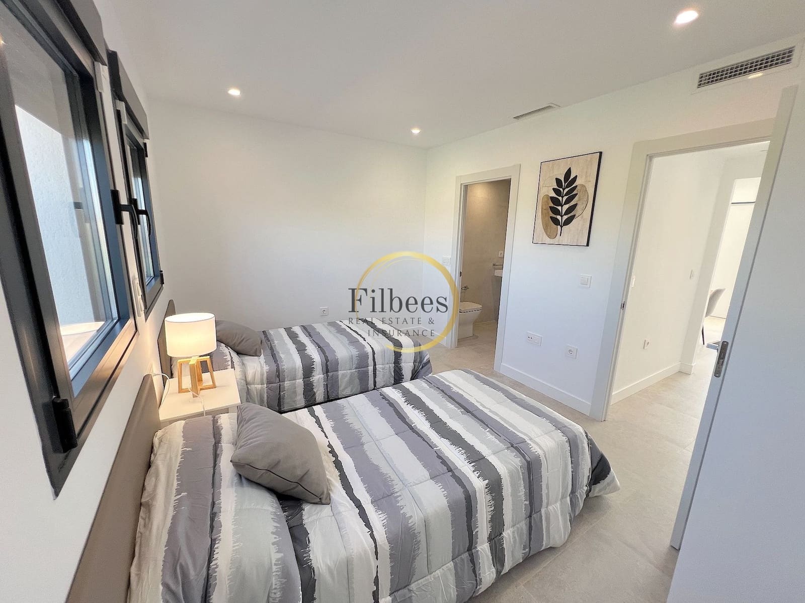 3 slaapkamer Villa te koop in La Pinilla met zwembad garage - € 379.845 (Ref: 8913646)