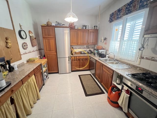 Chalet de 3 habitaciones en La Azohia, Cartagena en venta con piscina garaje - 550.000 € (Ref: 9256379)
