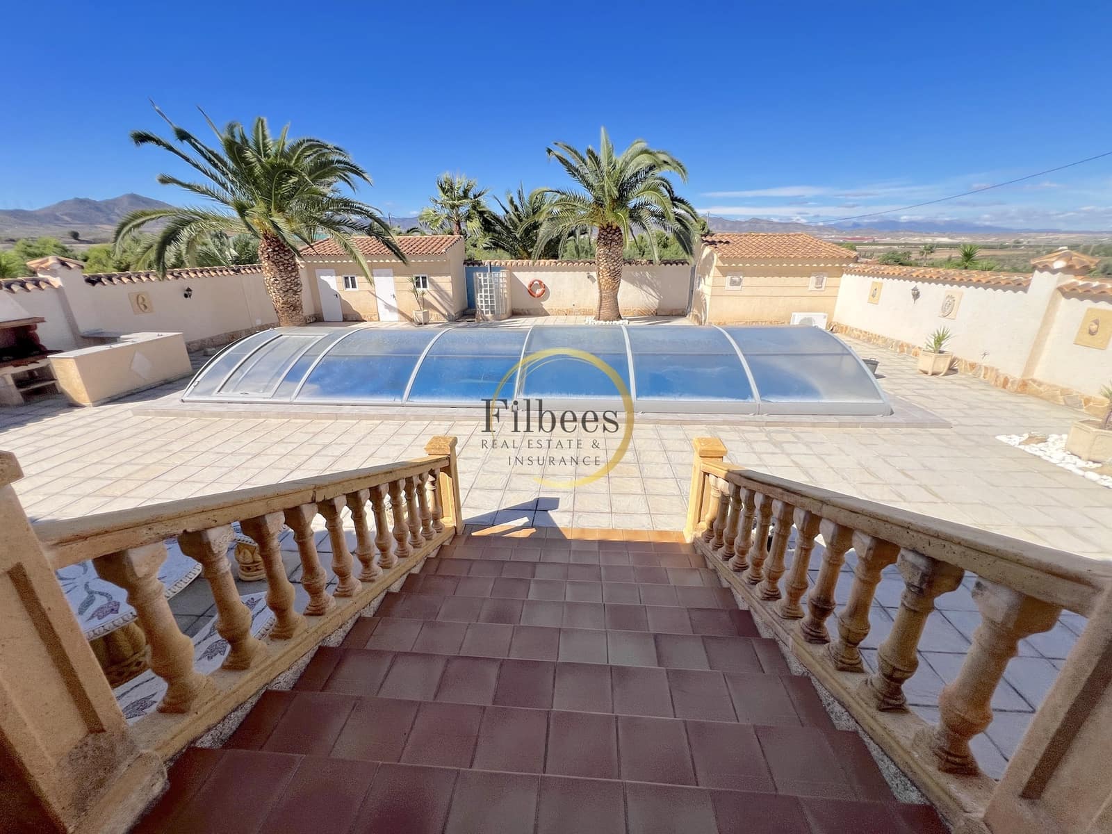 5 slaapkamer Villa te koop in Leiva met zwembad garage - € 535.000 (Ref: 9337207)