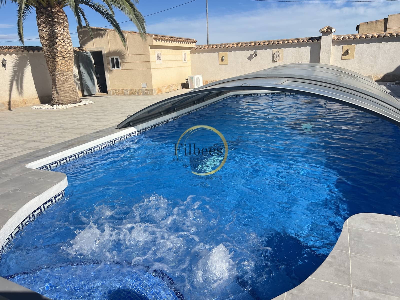 5 slaapkamer Villa te koop in Leiva met zwembad garage - € 535.000 (Ref: 9337207)