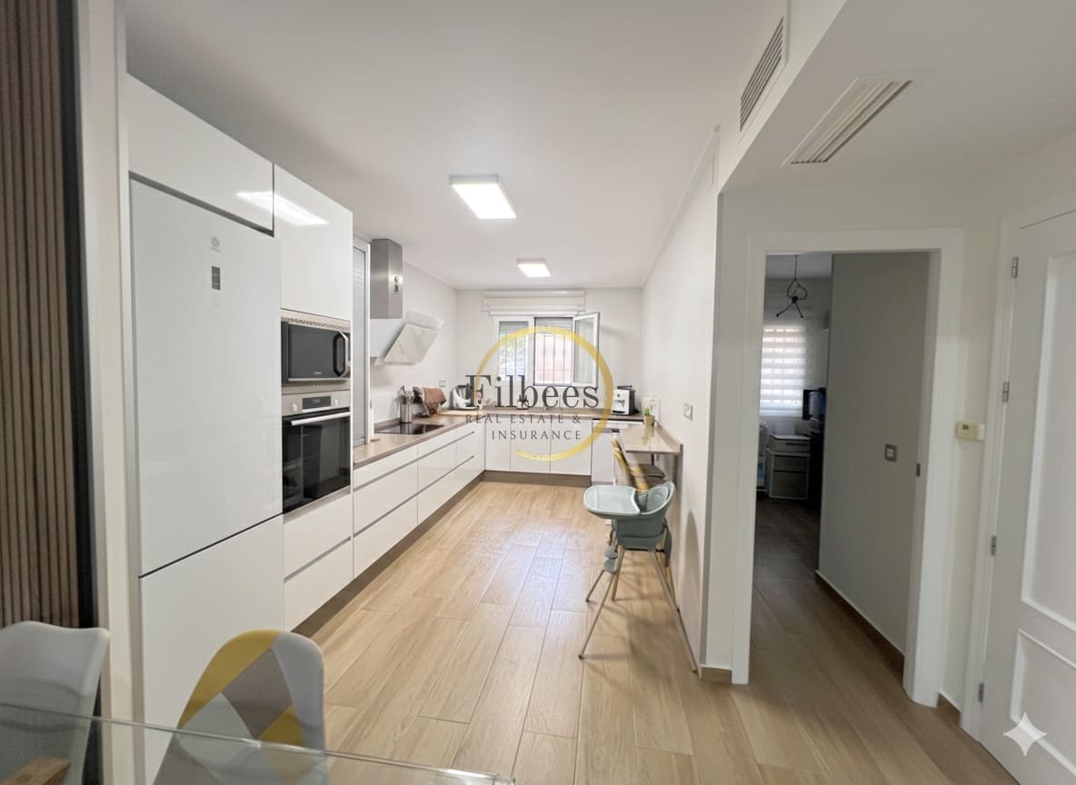 Casa de 4 habitaciones en Puerto de Mazarron en venta - 239.000 € (Ref: 9525294)