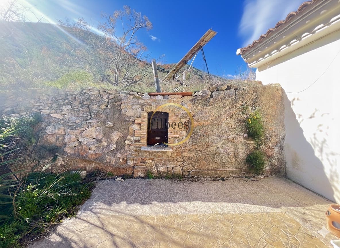 3 bedroom Villa for sale in Morata with garage - € 200,000 (Ref: 9725010)