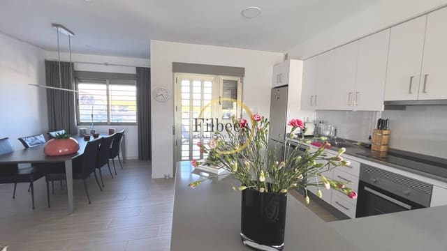 3 soverom Kjedet enebolig til salgs i Alamillo, Mazarrón med svømmebasseng - € 389 000 (Ref: 9867695)