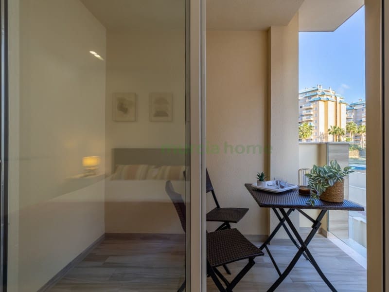 3 sypialnia Apartament na sprzedaż w La Manga del Mar Menor z basenem garażem - 294 000 € (Ref: 10159512)