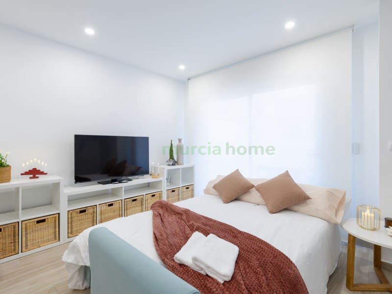 3 sypialnia Apartament na sprzedaż w La Manga del Mar Menor z basenem garażem - 294 000 € (Ref: 10159512)