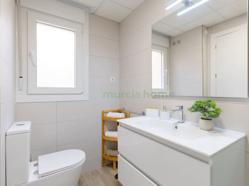 3 sypialnia Apartament na sprzedaż w La Manga del Mar Menor z basenem garażem - 294 000 € (Ref: 10159512)