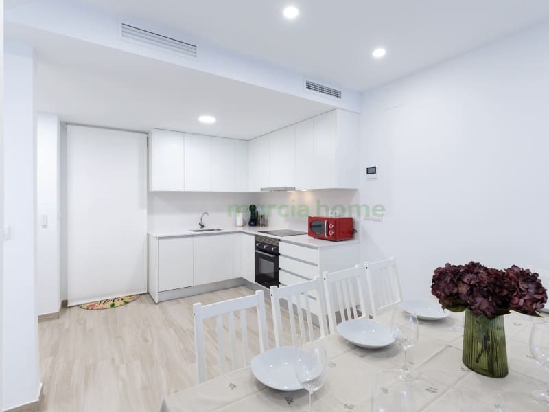 3 sypialnia Apartament na sprzedaż w La Manga del Mar Menor z basenem garażem - 294 000 € (Ref: 10159512)