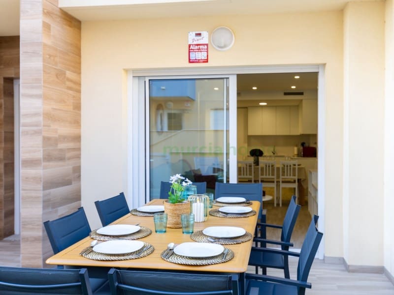 3 sypialnia Apartament na sprzedaż w La Manga del Mar Menor z basenem garażem - 294 000 € (Ref: 10159512)