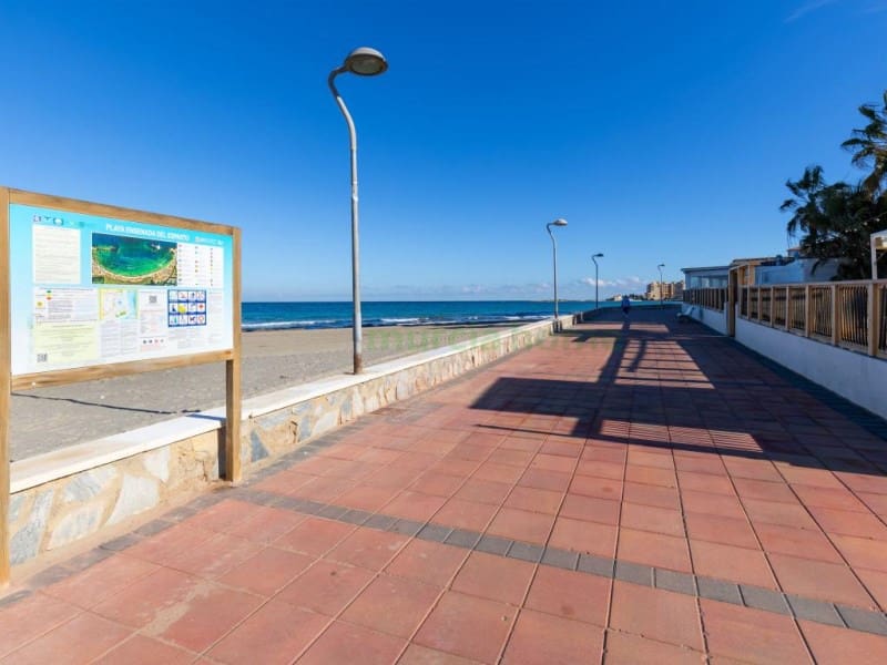 3 sypialnia Apartament na sprzedaż w La Manga del Mar Menor z basenem garażem - 294 000 € (Ref: 10159512)