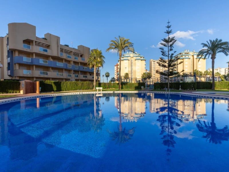 3 sypialnia Apartament na sprzedaż w La Manga del Mar Menor z basenem garażem - 294 000 € (Ref: 10159512)