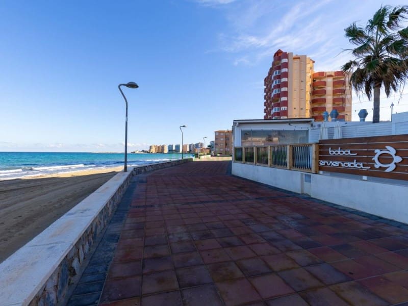 3 sypialnia Apartament na sprzedaż w La Manga del Mar Menor z basenem garażem - 294 000 € (Ref: 10159512)