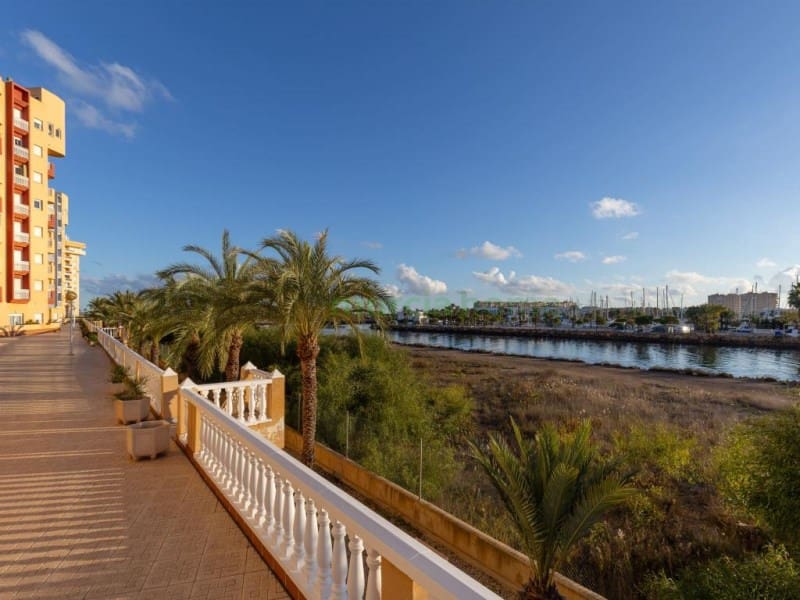 3 sypialnia Apartament na sprzedaż w La Manga del Mar Menor z basenem garażem - 294 000 € (Ref: 10159512)