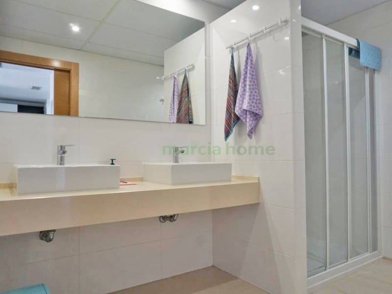 Bungalow de 2 habitaciones en Estrella de Mar en venta con piscina garaje - 174.950 € (Ref: 10184670)