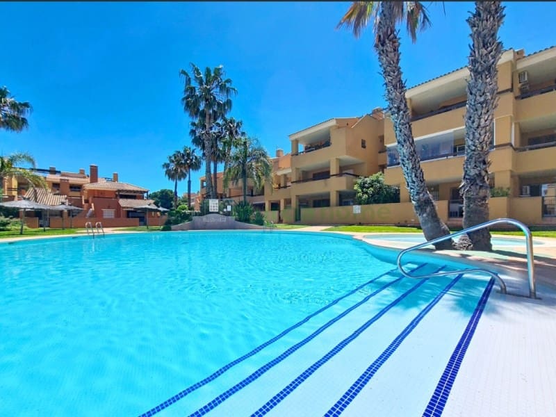 2 slaapkamer Appartement te koop in Mar de Cristal met garage - € 199.000 (Ref: 5239542)