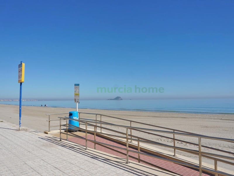 3 chambre Appartement à vendre à La Manga del Mar Menor avec garage - 270 000 € (Ref: 5239566)