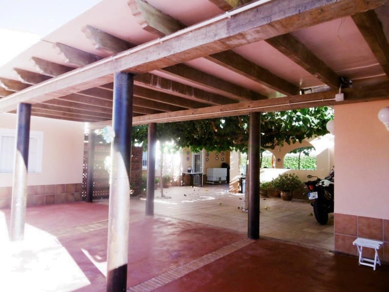 8 soverom Villa til salgs i La Manga del Mar Menor med garasje - € 1 236 000 (Ref: 5239630)