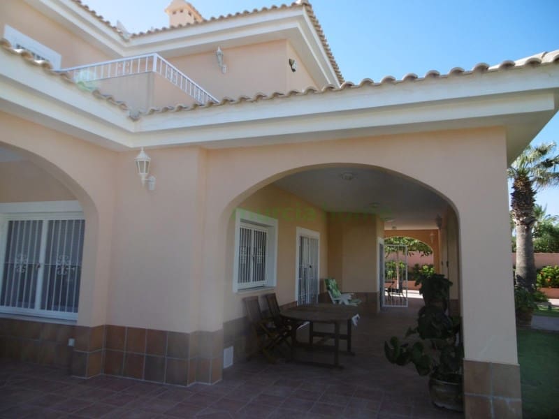 8 soverom Villa til salgs i La Manga del Mar Menor med garasje - € 1 236 000 (Ref: 5239630)