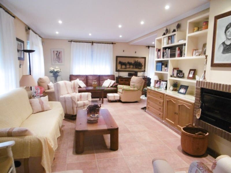 8 soverom Villa til salgs i La Manga del Mar Menor med garasje - € 1 236 000 (Ref: 5239630)