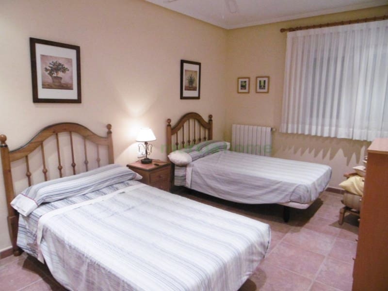 8 soverom Villa til salgs i La Manga del Mar Menor med garasje - € 1 236 000 (Ref: 5239630)