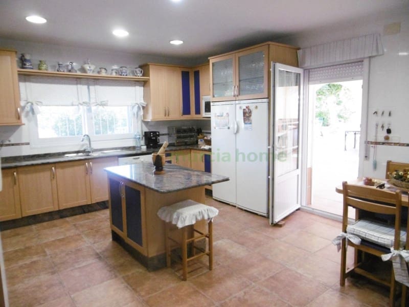 8 soverom Villa til salgs i La Manga del Mar Menor med garasje - € 1 236 000 (Ref: 5239630)