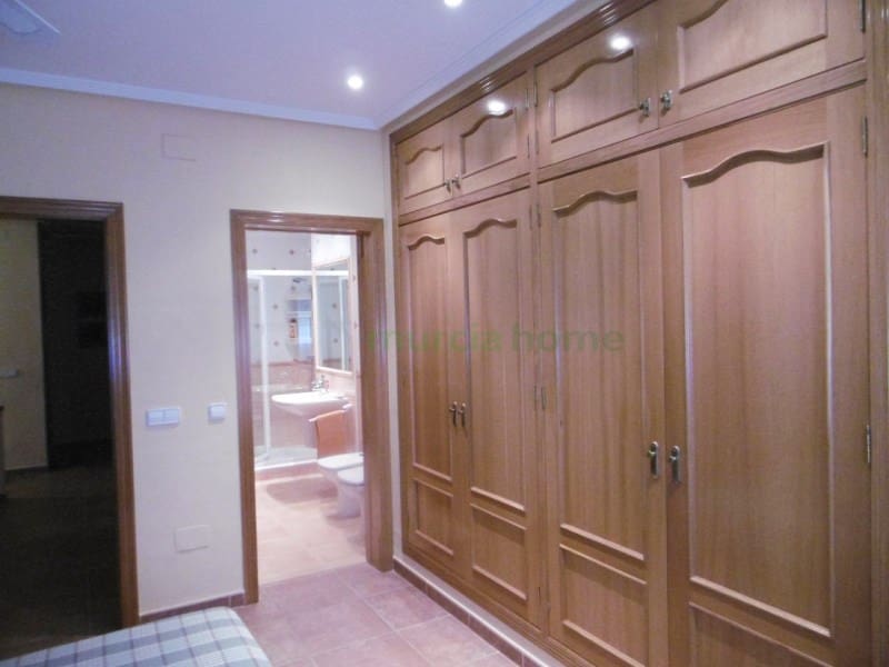 8 soverom Villa til salgs i La Manga del Mar Menor med garasje - € 1 236 000 (Ref: 5239630)