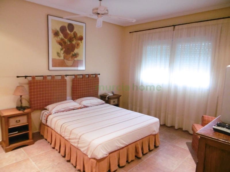 8 soverom Villa til salgs i La Manga del Mar Menor med garasje - € 1 236 000 (Ref: 5239630)