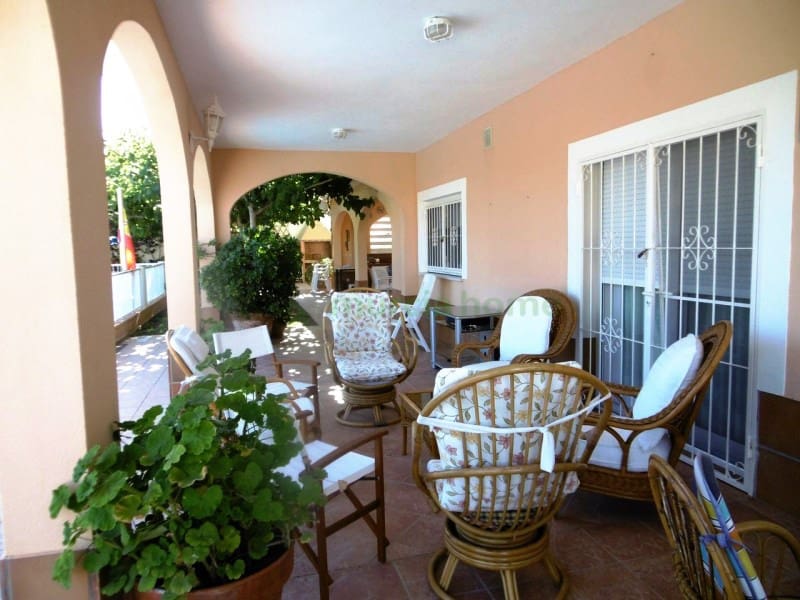 8 soverom Villa til salgs i La Manga del Mar Menor med garasje - € 1 236 000 (Ref: 5239630)