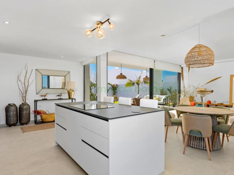 3 soveværelse Villa til salg i Mar de Cristal med swimmingpool - € 549.000 (Ref: 5239669)