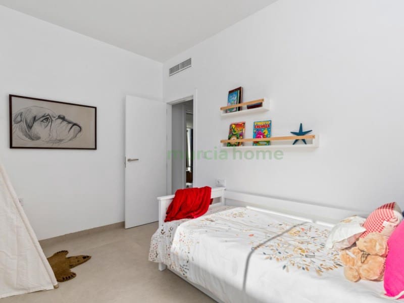 3 soveværelse Villa til salg i Mar de Cristal med swimmingpool - € 549.000 (Ref: 5239669)