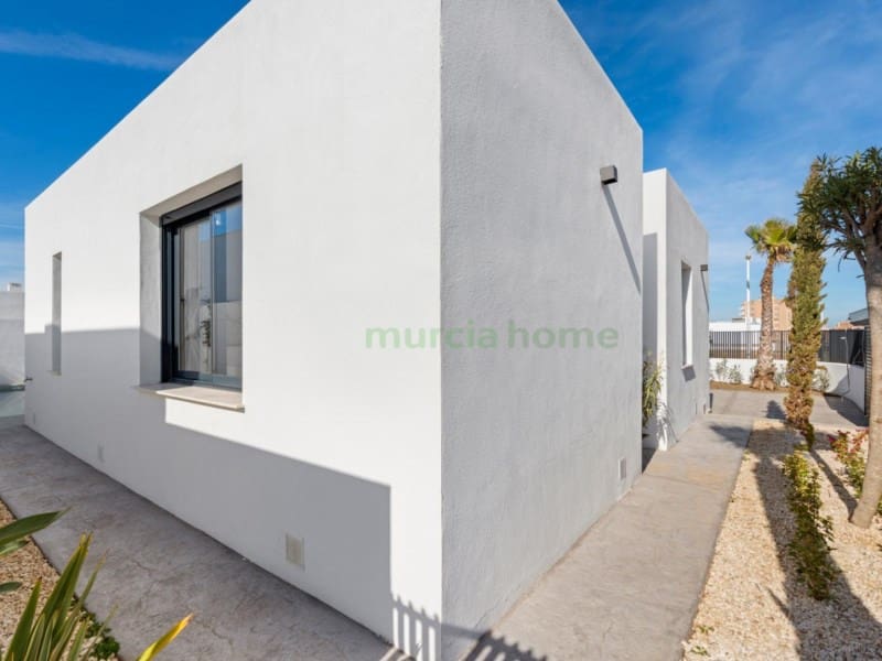 3 soveværelse Villa til salg i Mar de Cristal med swimmingpool - € 549.000 (Ref: 5239669)