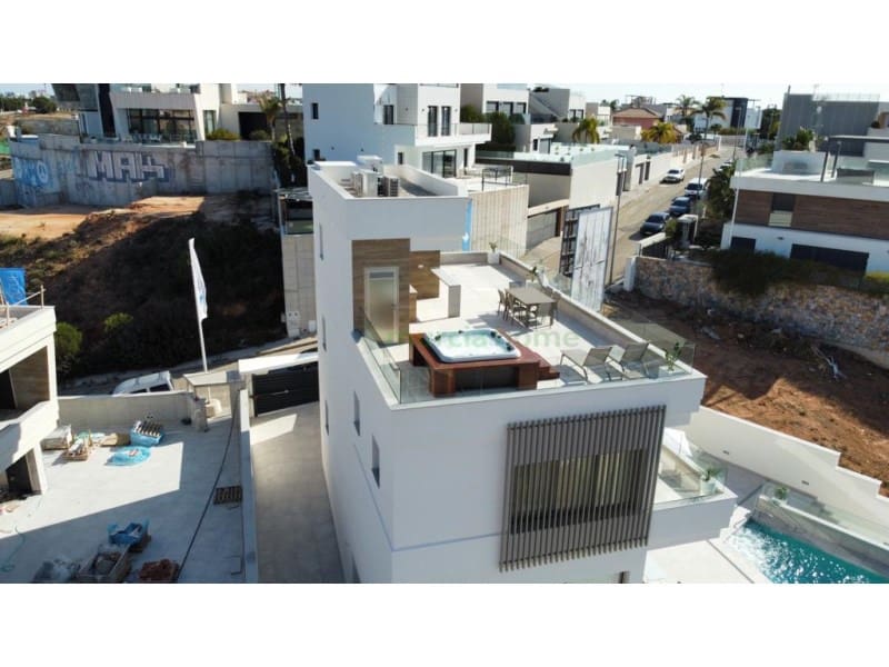 4 bedroom Villa for sale in Campoamor - € 1,430,000 (Ref: 6934909)