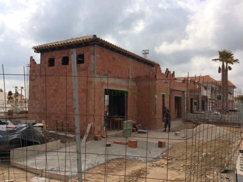 3 bedroom Villa for sale in Los Alcazares - € 361,900 (Ref: 7217203)