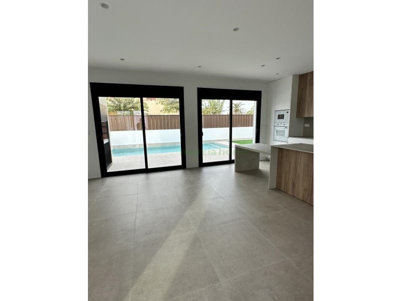 3 Zimmer Villa zu verkaufen in San Pedro del Pinatar - 419.950 € (Ref: 7243769)