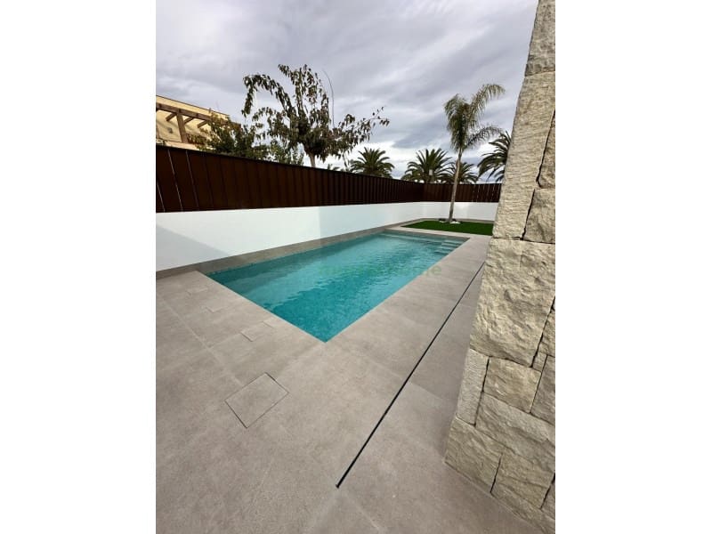 3 Zimmer Villa zu verkaufen in San Pedro del Pinatar - 419.950 € (Ref: 7243769)