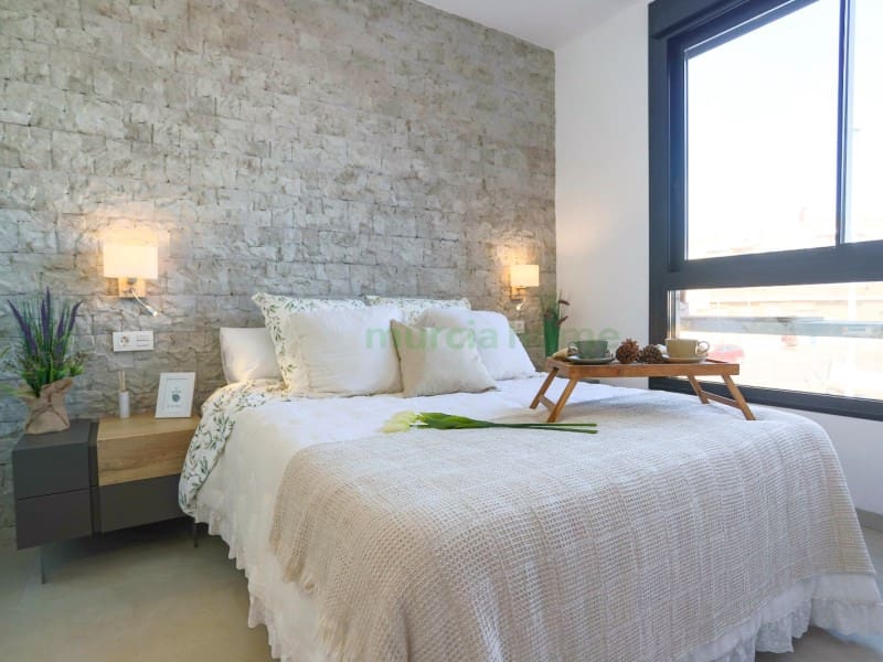 Bungalow de 3 habitaciones en San Pedro del Pinatar en venta - 409.000 € (Ref: 7630831)