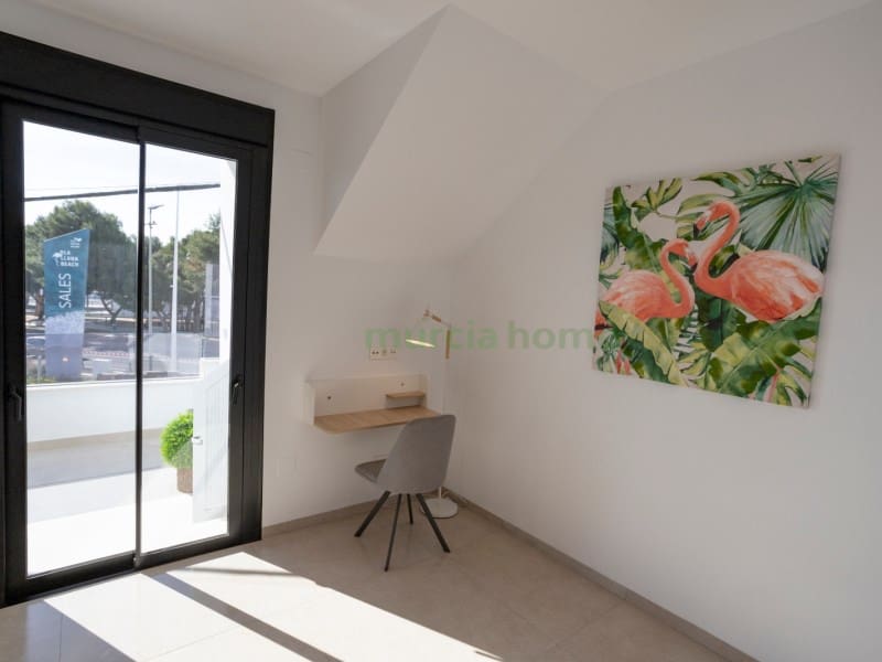 Bungalow de 3 habitaciones en San Pedro del Pinatar en venta - 409.000 € (Ref: 7630831)