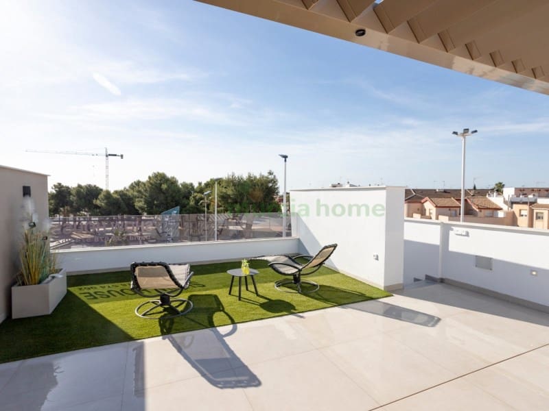Bungalow de 3 habitaciones en San Pedro del Pinatar en venta - 409.000 € (Ref: 7630831)