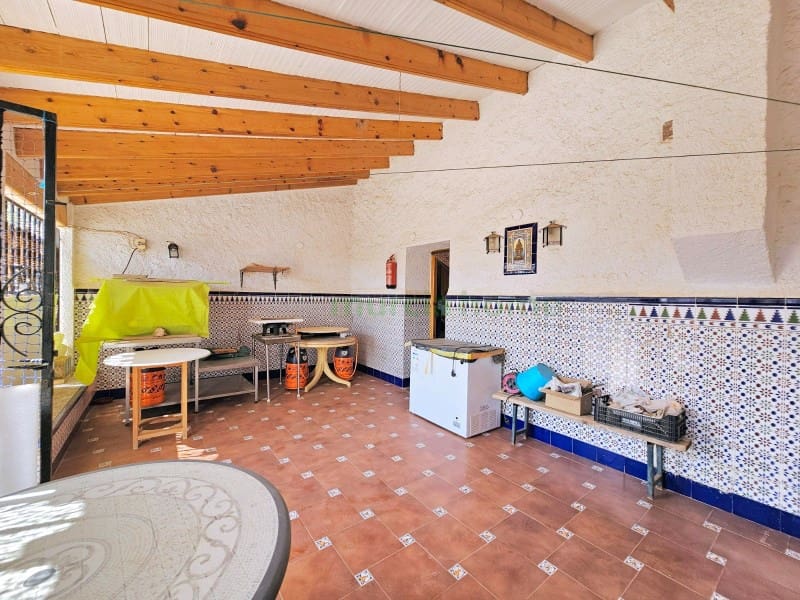 6 bedroom Finca/Country House for sale in Cartagena - € 250,000 (Ref: 8554225)