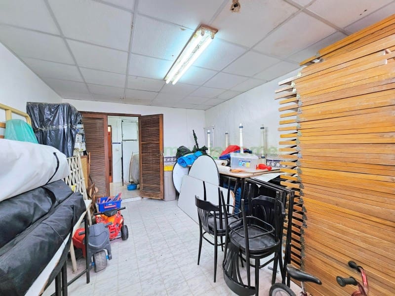 6 bedroom Finca/Country House for sale in Cartagena - € 250,000 (Ref: 8554225)